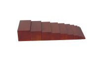 Montessori Braune Treppe