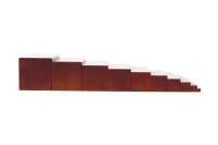 Montessori Braune Treppe